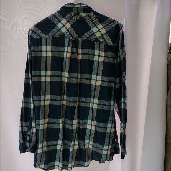 Sonoma flannel shirt  - Picture 2 of 6